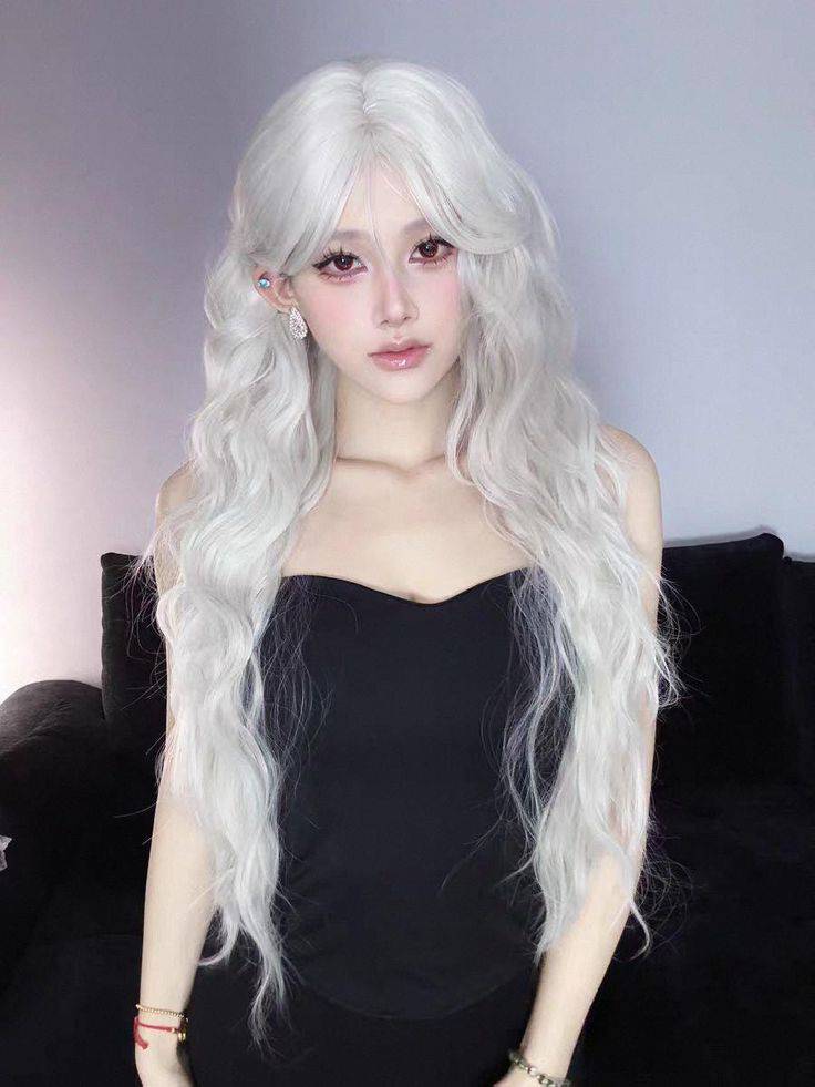 کلاه گیس نقره ای بلند